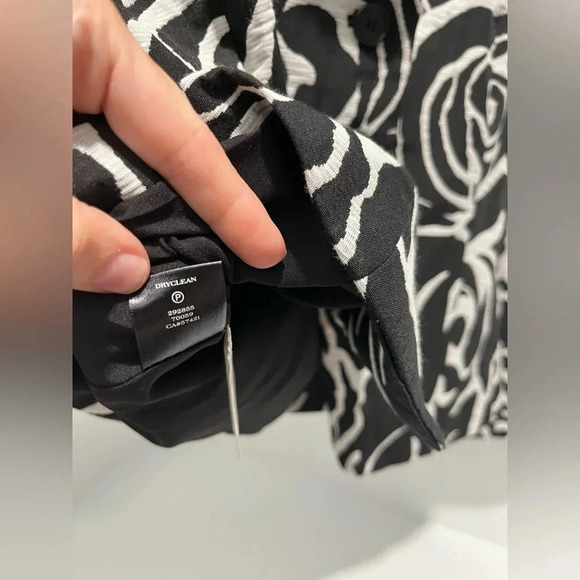 Ann Taylor black & white floral buttoned blazer with pockets size 6 cotton blend - Picture 8 of 8